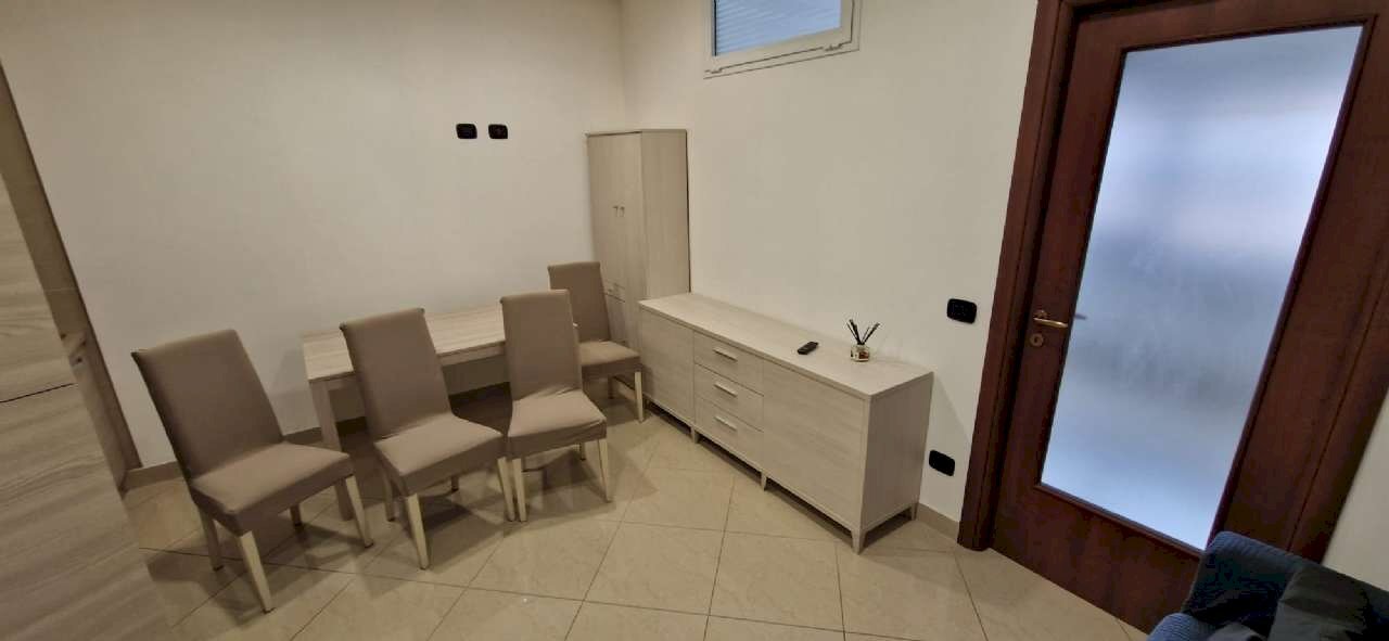 bbbb0ace-c9b7-4a2c-afc1-eb9f7e501ad3 (1) - Appartamento via Tito Speri, Pomezia - foto 1