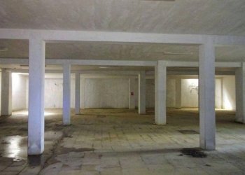 negozio con magazzino e garage dileoimmobiliare ve - Locale Commerciale Colli del Tronto - foto 9