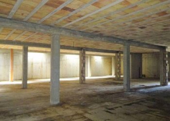 negozio con magazzino e garage dileoimmobiliare ve - Locale Commerciale Colli del Tronto - foto 10