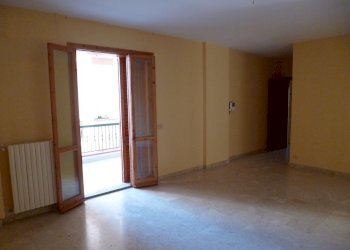 P1100305.JPG - Appartamento Ragusa - foto 2