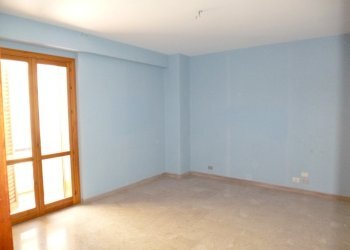 P1100300.JPG - Appartamento Ragusa - foto 7