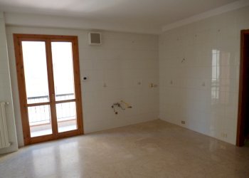 P1100314.JPG - Appartamento Ragusa - foto 11