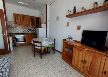 soggiorno con angolo cottura - Bilocale Andora - foto 2