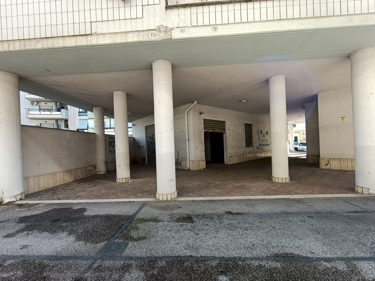 IMG20220201104340.jpg - Locale Commerciale Nettuno - foto 3