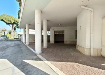 IMG20220201104351.jpg - Locale Commerciale Nettuno - foto 2