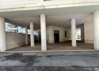 IMG20220201104340.jpg - Locale Commerciale Nettuno - foto 3