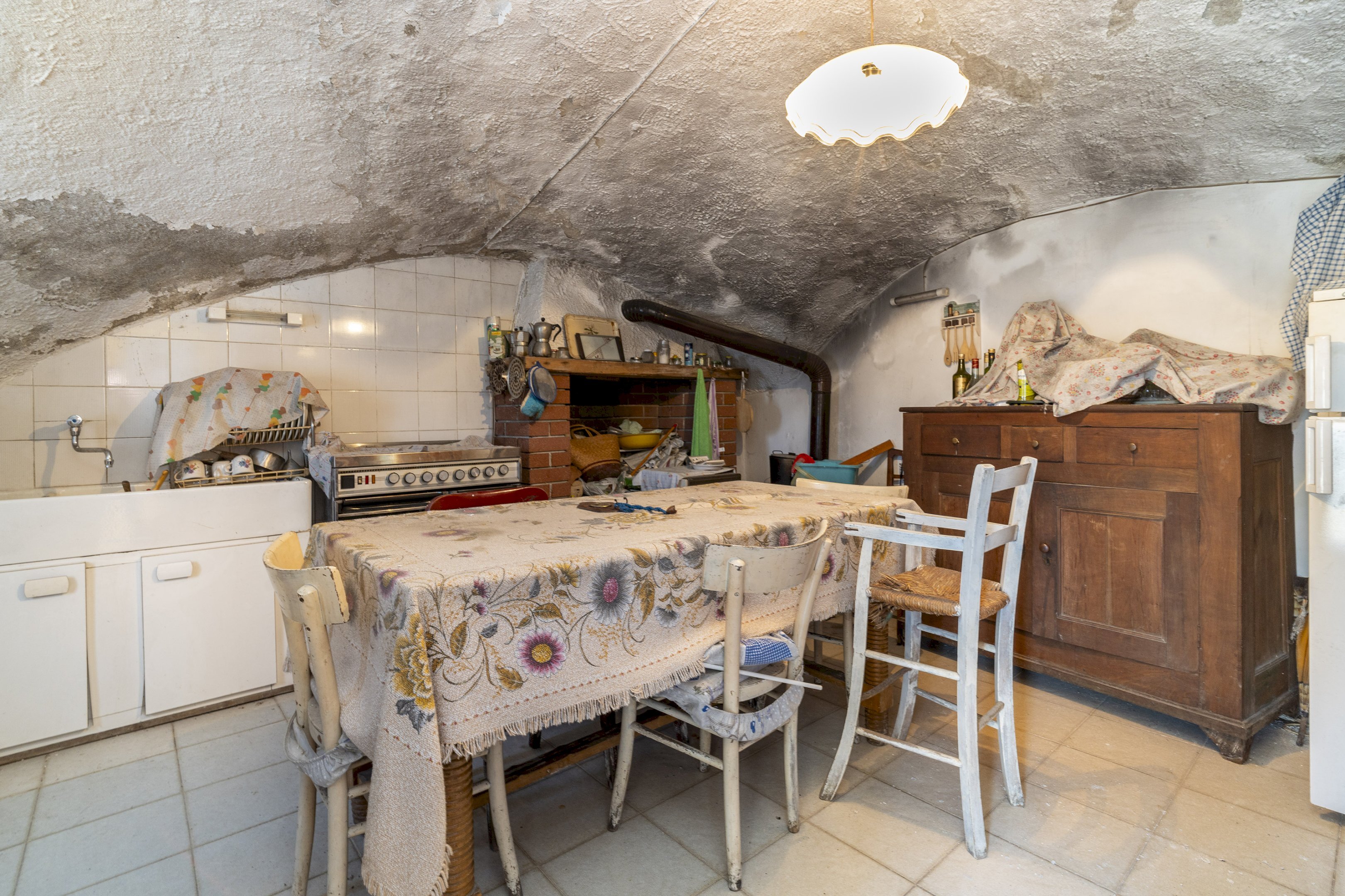 Cucina - Baita Frazione Morinesio, Snc, Stroppo - foto 2