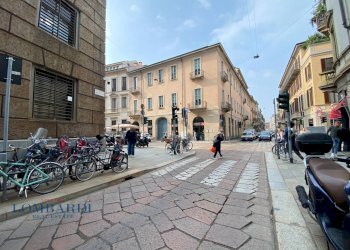 Negozio Via Monte Di Pieta', Milano - foto 4