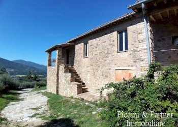 02.jpg - Casale Località Colle del Sole, Umbertide - foto 2