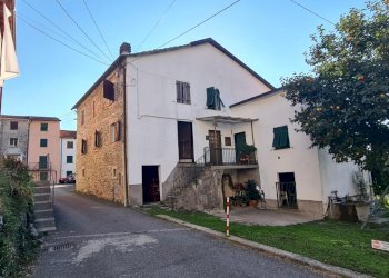 Casa indipendente Lumarzo - foto 2