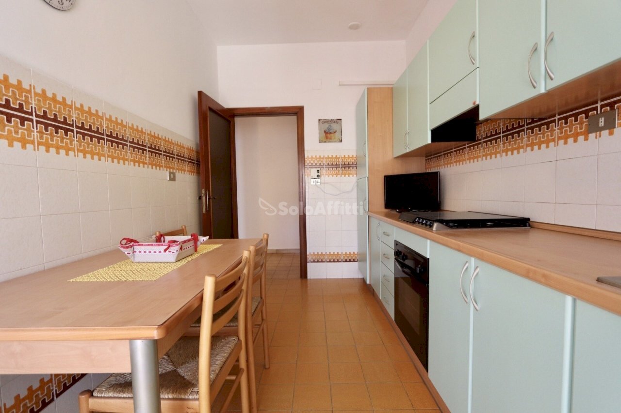 cucina - Trilocale Via Giuseppe Ungaretti 10, Tortoreto - foto 1
