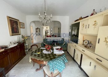 IMG_8113.JPG - Quadrilocale Viale Giuseppe Mazzini 11, Taggia - foto 5