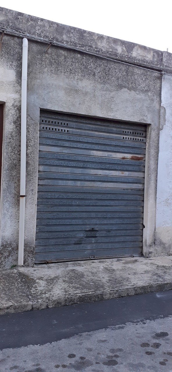 garage vista strada - Box Via Principe Amedeo 31, Canicattini Bagni - foto 1