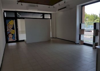 IMG-20170614-WA0021.jpg - Locale Commerciale Via Sarzanese, Lucca - foto 6