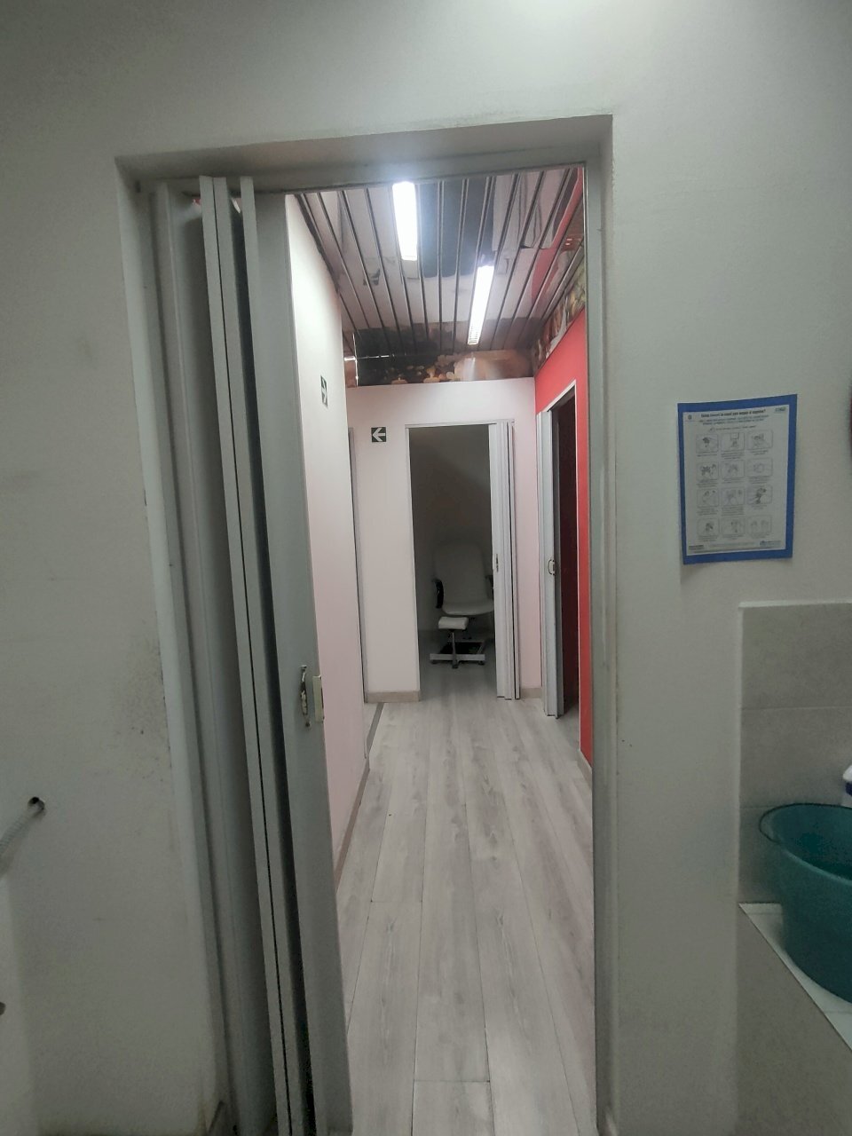 IMG20221018104619.jpg - Locale Commerciale Reggio di Calabria - foto 2