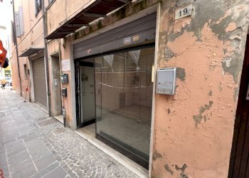 IMG_8840.JPG - Locale Commerciale Via A. Leonelli 19, Crevalcore - foto 3