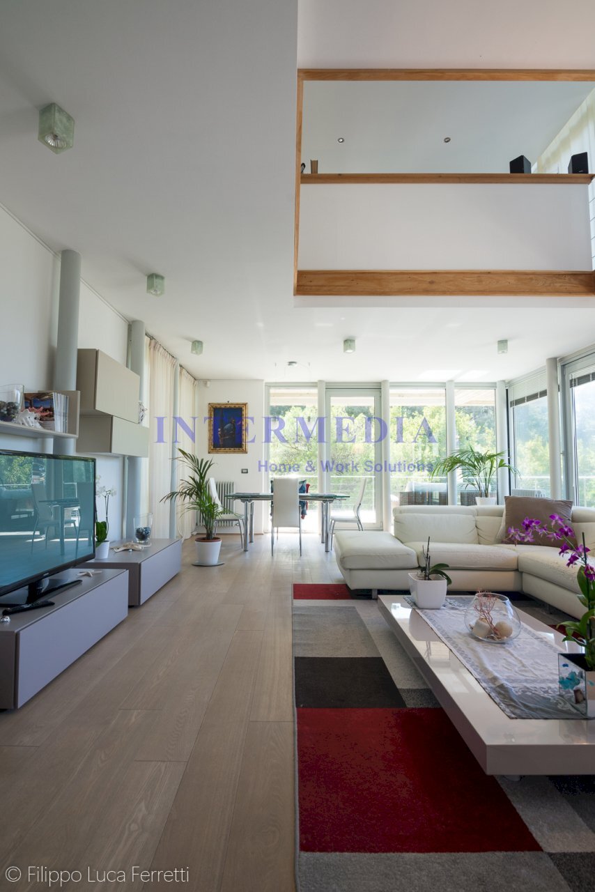 Salone - Villa a Schiera Viale del Tirreno 14, Livorno - foto 2