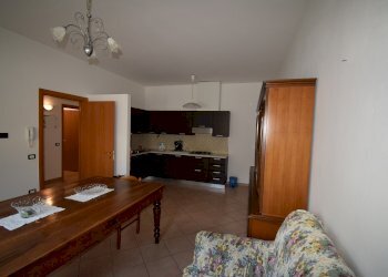 Trilocale Russi - foto 1