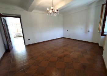 ar10.jpg - Trilocale Arcola - foto 10