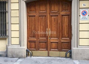 PORTONE INGRESSO.JPG - Mansarda Via Sant'Antonio da Padova 14, Torino - foto 1