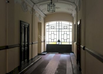 ANDRONE.JPG - Mansarda Via Sant'Antonio da Padova 14, Torino - foto 2