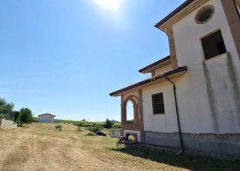 Villa via tavolato, Città Sant'Angelo - foto 5