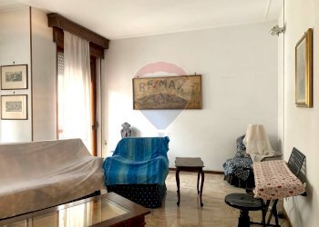 Trilocale Corso Cento Cannoni, 88 
 Centro-P.zza Matteotti, Alessandria - foto 3