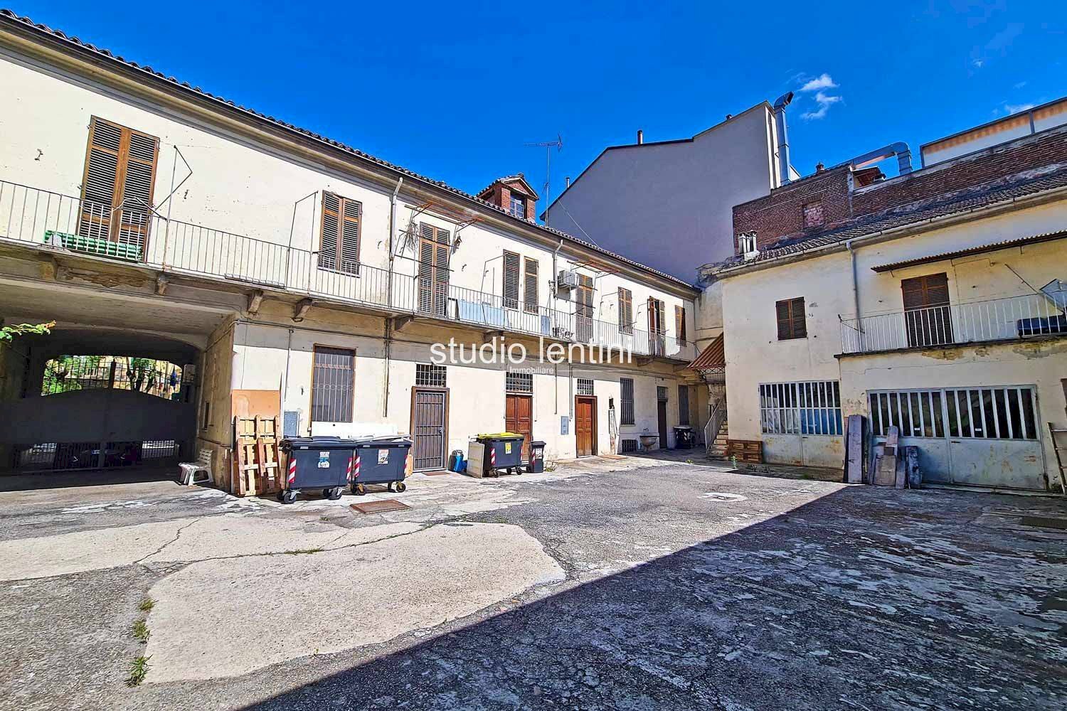 Stabile - Palazzo corso Giovane Italia, 45, Casale Monferrato - foto 3