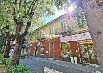 Stabile - Palazzo corso Giovane Italia, 45, Casale Monferrato - foto 1