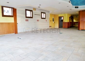 Interno - Locale Commerciale Montebello Vicentino - foto 2