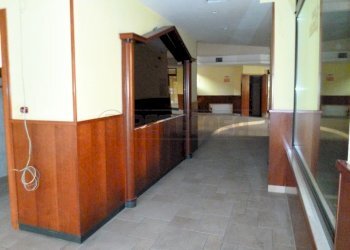 Corridoio - Locale Commerciale Montebello Vicentino - foto 5