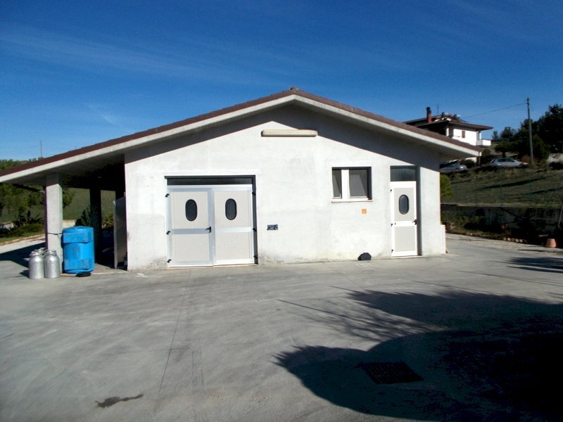 013 POGGIO DI BRETTA Laboratorio Caseario.JPG - Laboratory Maltignano - photo 1