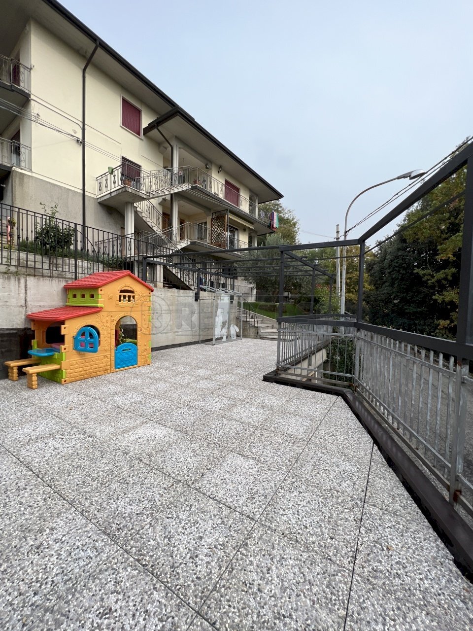 giardino - Casa semi indipendente via castelli quattro martiri 95, Montecchio Maggiore - foto 1