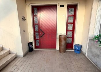 ingresso - Casa semi indipendente via castelli quattro martiri 95, Montecchio Maggiore - foto 2