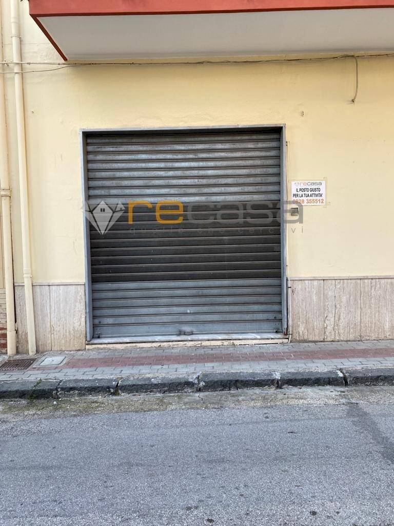 Commercial Premises via nino bixio, Bellizzi - photo 2