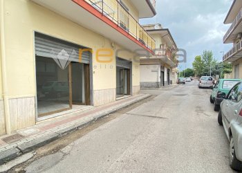 Commercial Premises via nino bixio, Bellizzi - photo 1