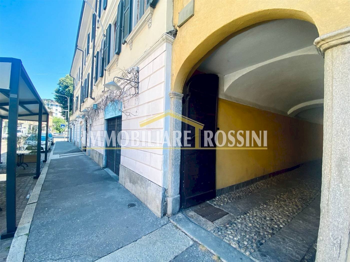 ingresso - Bilocale viale Vincenzo Dandolo, 4, Varese - foto 3