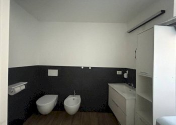 Bagno - Bilocale viale Vincenzo Dandolo, 4, Varese - foto 13