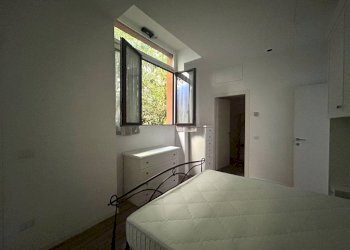 Camera da letto - Two-room apartment viale Vincenzo Dandolo, 4, Varese - photo 18