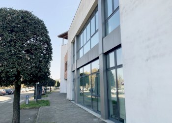 Inked2_LI.jpg - Ufficio Via Salvatore Quasimodo 42/C, Castel Maggiore - foto 3