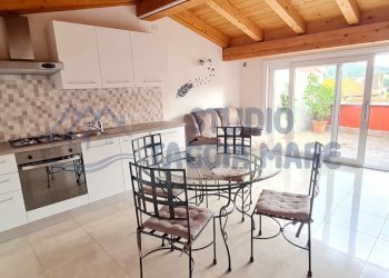 2.jpg - Villa Trifamiliare Piazza Padre Santo, Camporosso - foto 1