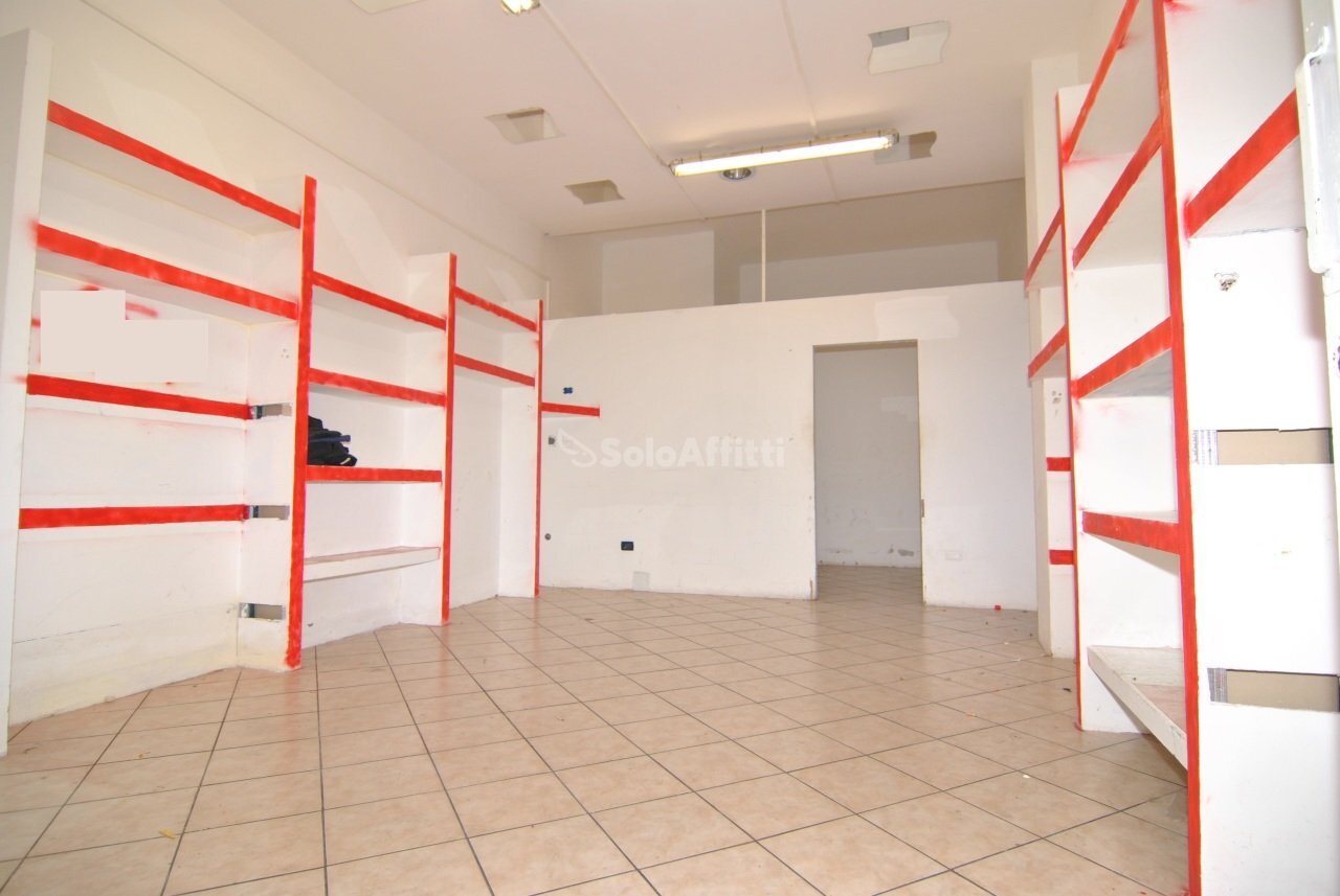 AREA COMMERCIALE - Commercial Premises Scali Aurelio Saffi 48, Livorno - photo 3