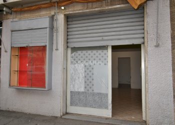 ESTERNO - Commercial Premises Scali Aurelio Saffi 48, Livorno - photo 1