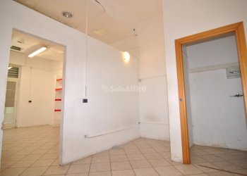 AREA MAGAZZINO - Commercial Premises Scali Aurelio Saffi 48, Livorno - photo 7