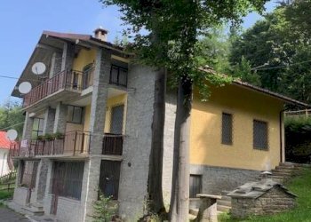 GIARDINO - Three-room apartment via Cave, 601, Bagnolo Piemonte - photo 25