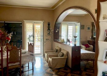 salone - Villa Prima Traversa Strada Detta della Marina 27c, Bari - foto 10