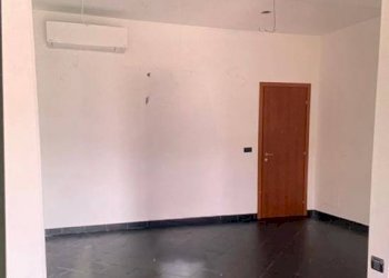 Shop corso Superga, 31, Buttigliera Alta - photo 2