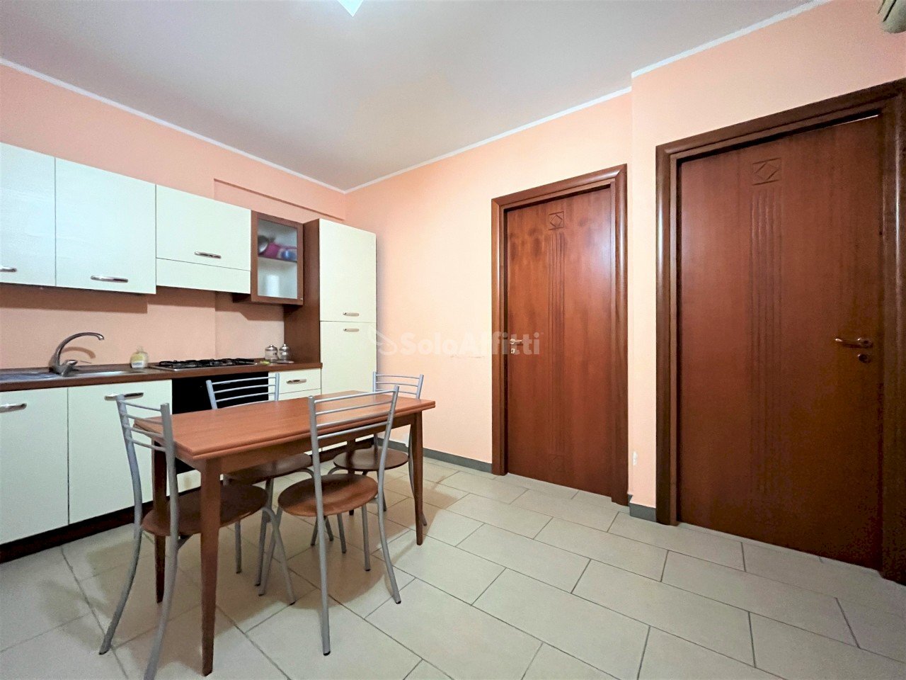 Three-room apartment Catanzaro - photo 1