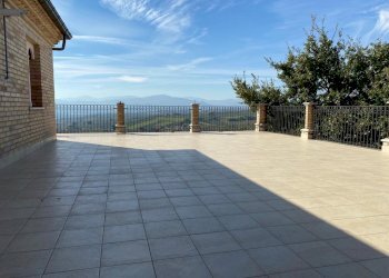 15- Terrazza2.jpg - Appartamento VIA MAROCCO, Mozzagrogna - foto 15