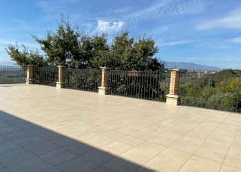 16- Terrazza3.jpg - Appartamento VIA MAROCCO, Mozzagrogna - foto 16